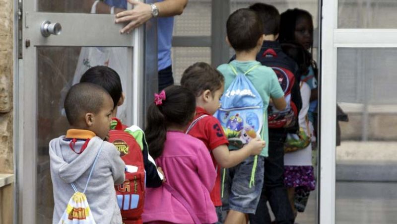 Save the Children denuncia que el 33,8% de los niños en España está en riesgo de pobreza