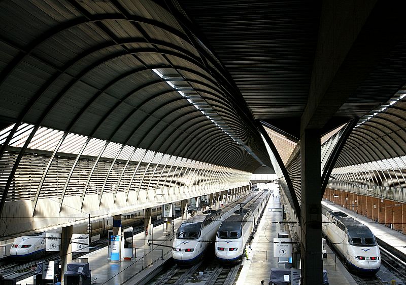 Alsa obtiene la licencia para competir con Renfe en el AVE, larga y media distancia, y cercanías