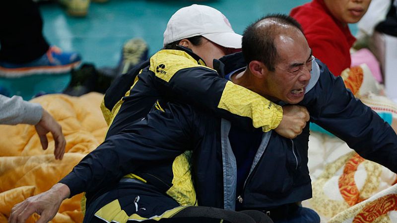 Detienen al capitán del ferry naufragado en Corea del Sur mientras la cifra de muertos asciende a 29