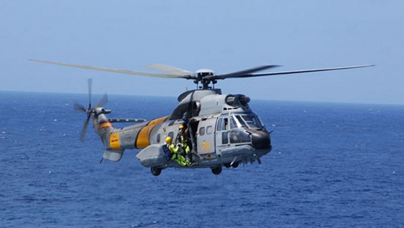 Localizan el helicóptero del SAR accidentado en Canarias con los cuatro cuerpos en su interior