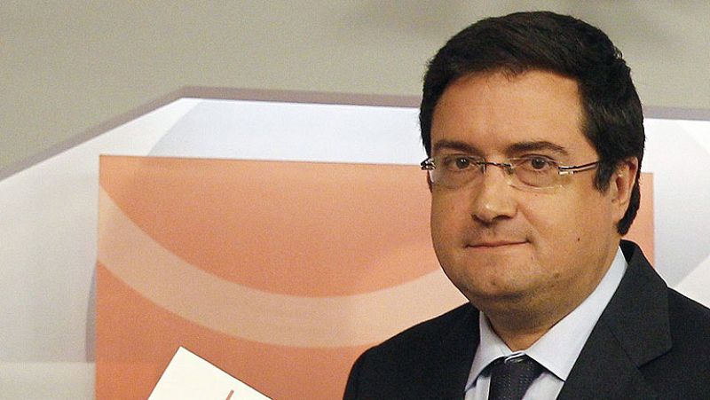 El PSOE pide la comparecencia urgente de Cañete por "ocultar sus intereses privados" al Congreso