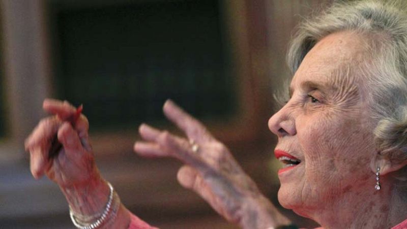 Elena Poniatowska: "Tengo muchos libros que escribir, a ver cómo estiro el tiempo"
