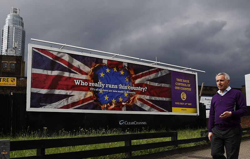 El partido antieuropeo británico UKIP apela al miedo al inmigrante para captar votos