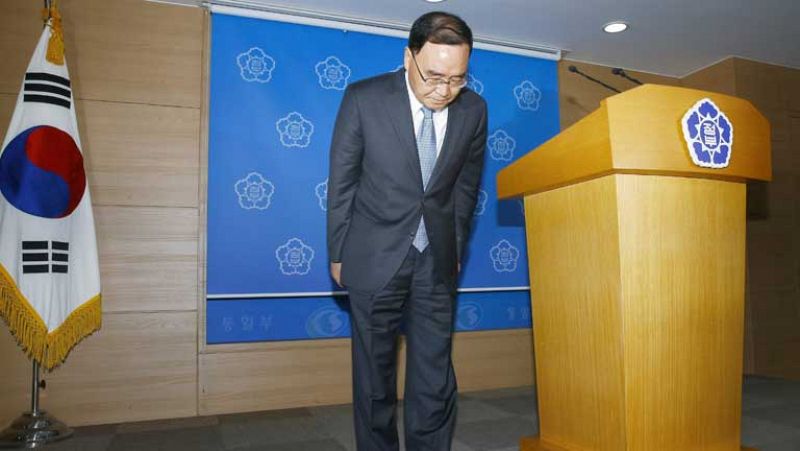 El primer ministro surcoreano presenta su dimisión  por el hundimiento del ferry 'Sewol'
