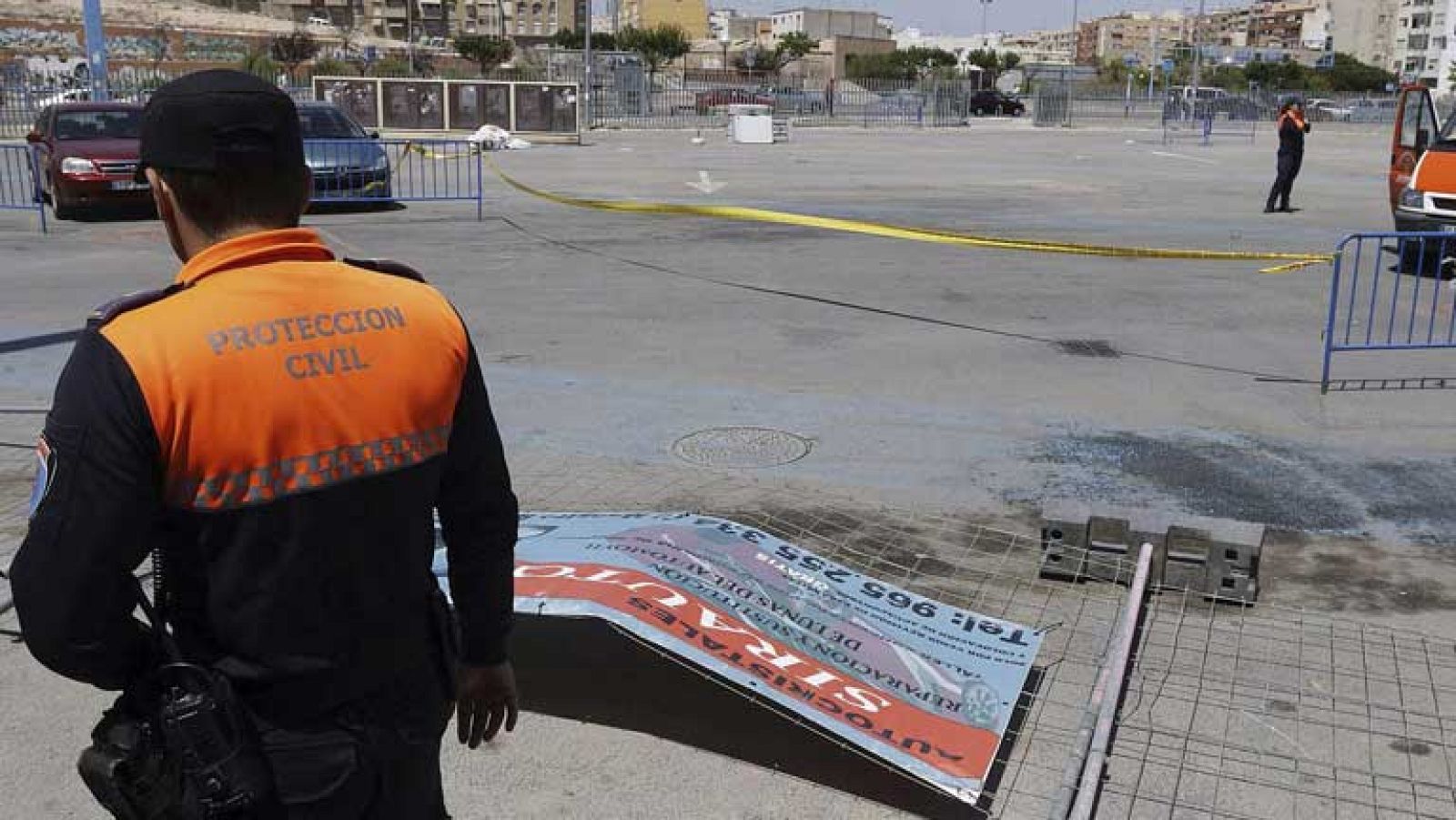 Una racha de viento levanta del suelo varios juegos hinchables provocando numerosos heridos