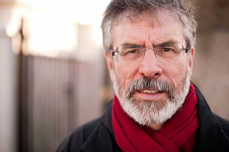 Un juez irlandés accede a prolongar detención de Gerry Adams otras 48 horas
