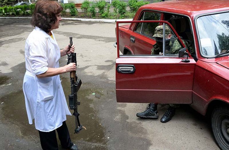 Al menos 24 muertos en los combates entre prorrusos y el Ejército ucraniano en Slaviansk