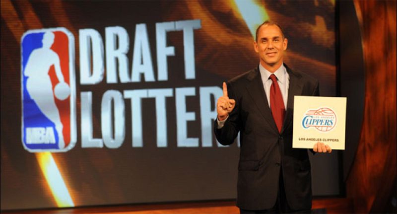 El presidente de los Clippers se retira ante el escándalo de su propietario por racismo