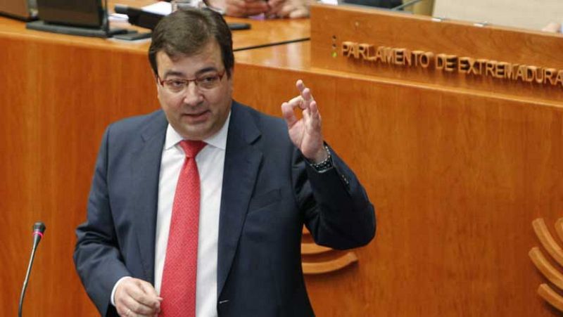 El PSOE de Extremadura presenta una moción de censura contra Monago