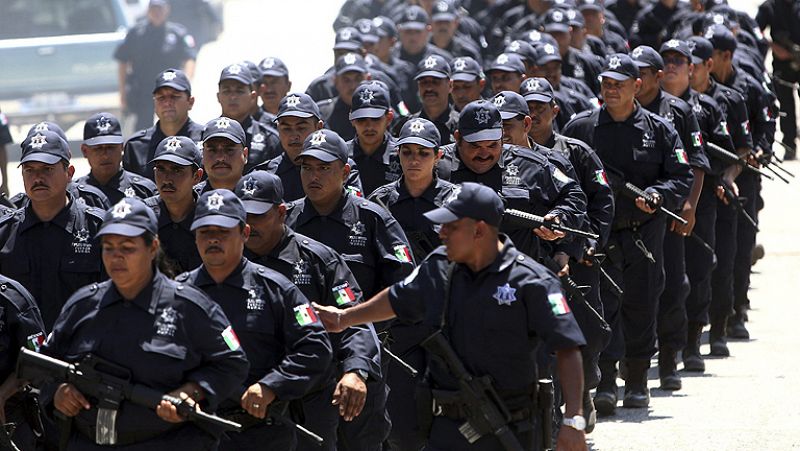 México integra en la Policía Rural a las autodefensas de Michoacán