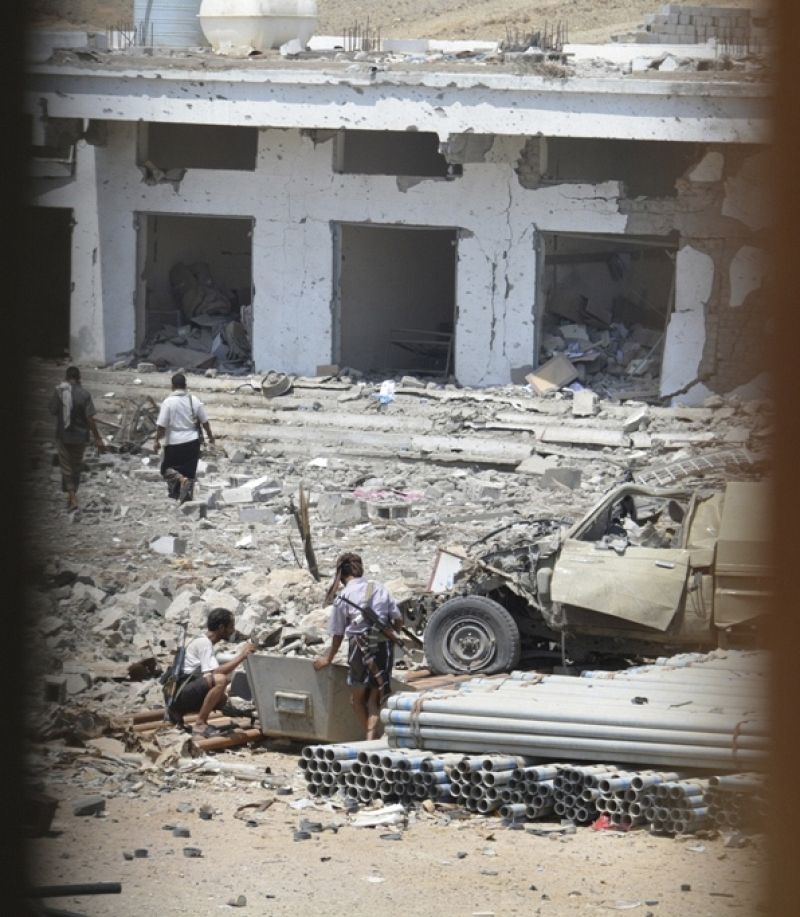Mueren 11 personas y otras 15 resultan heridas en un atentado con coche bomba en Yemen