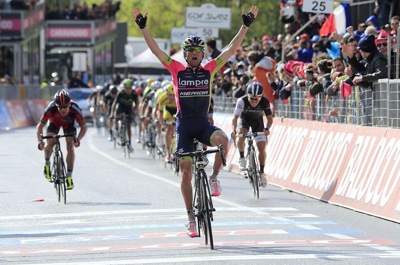 El italiano Ulissi se adjudica la quinta etapa del Giro de Italia