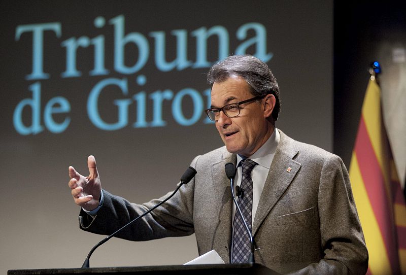 Mas pide que el Estado tolere la ley de consultas catalana para evitar "mayor conflicto"