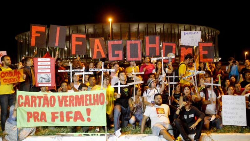 Brasil vive otra jornada de protestas masivas contra el Mundial de Fútbol