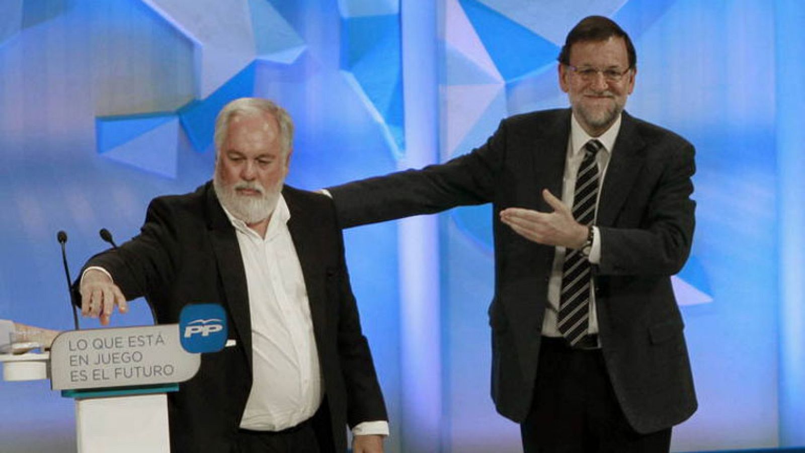 Rajoy pide el voto para el PP por una Cataluña "unida, española y europea"