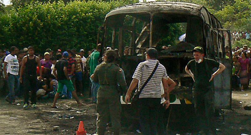Al menos 31 niños mueren en Colombia en el incendio del autobús en el que viajaban