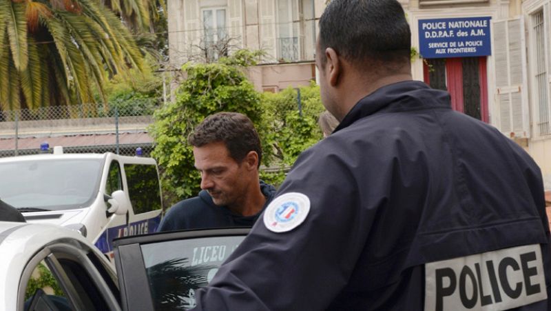 El broker Jerôme Kerviel ingresa en prisión tras entregarse a las autoridades francesas