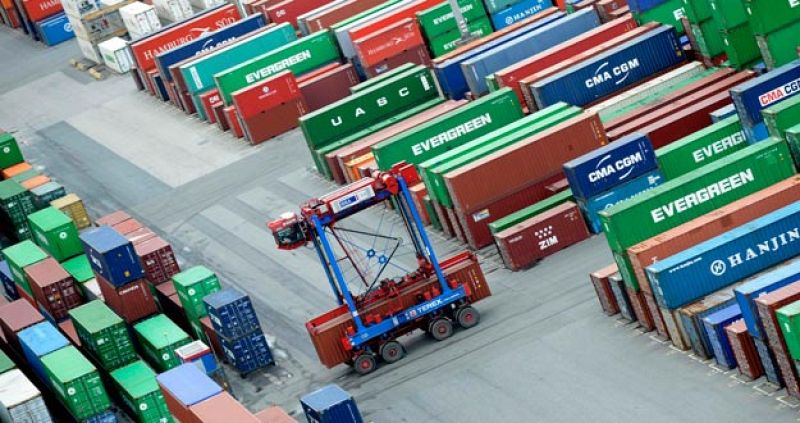 El déficit comercial crece un 60,4% hasta marzo respecto a un año antes y suma 6.494 millones