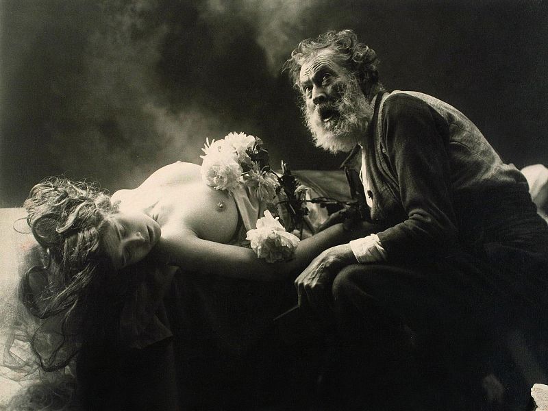 PHotoEspaña 2014 se mira el ombligo