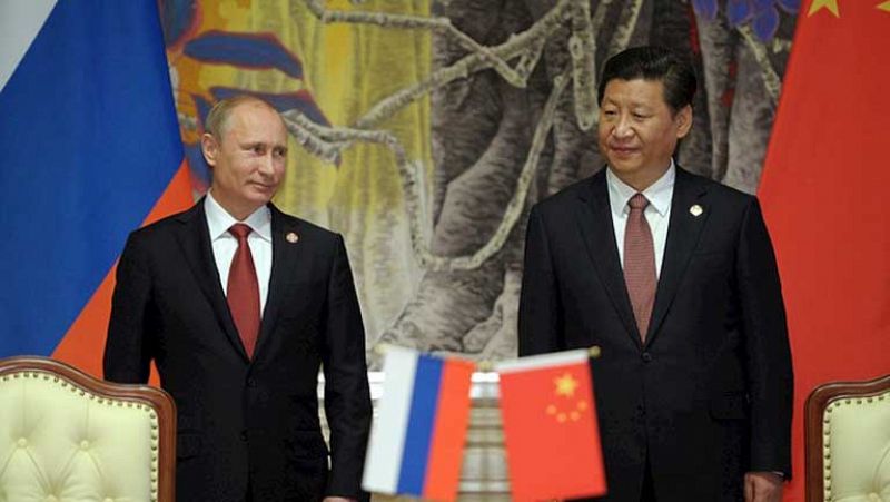 Rusia y China firman un histórico acuerdo para la venta de gas natural