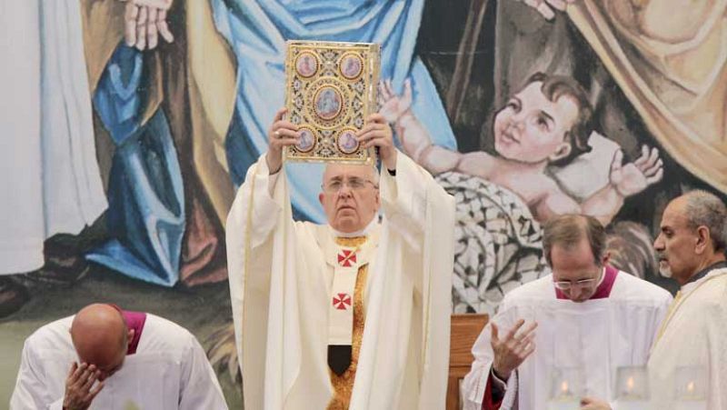 El papa Francisco ofrece "su casa" a palestinos e israelíes para hacer la paz