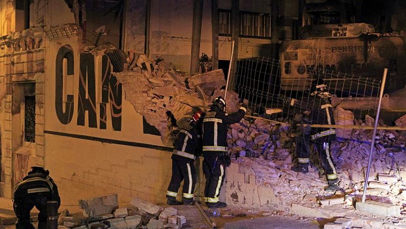 Los vecinos piden al Ayuntamiento de Barcelona que no derribe Can Vies como gesto para dialogar