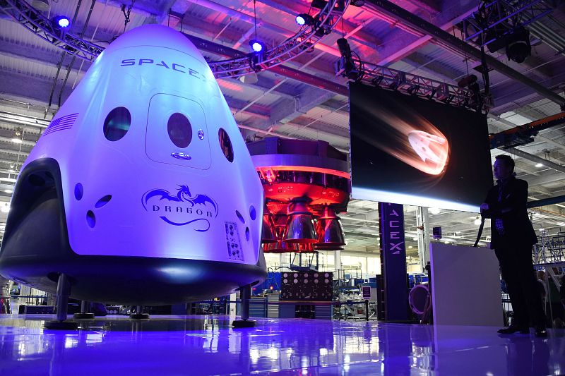 Space X presenta una nave para transportar astronautas a la EEI sin depender de Rusia