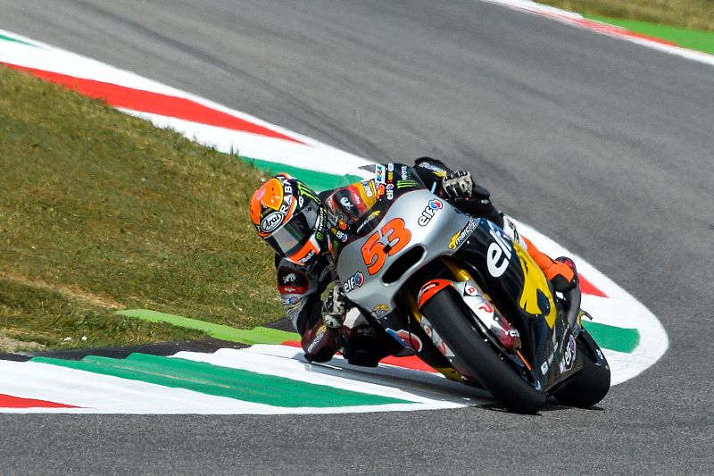 'Tito' Rabat, más líder de Moto2 tras su triunfo en el GP de Italia