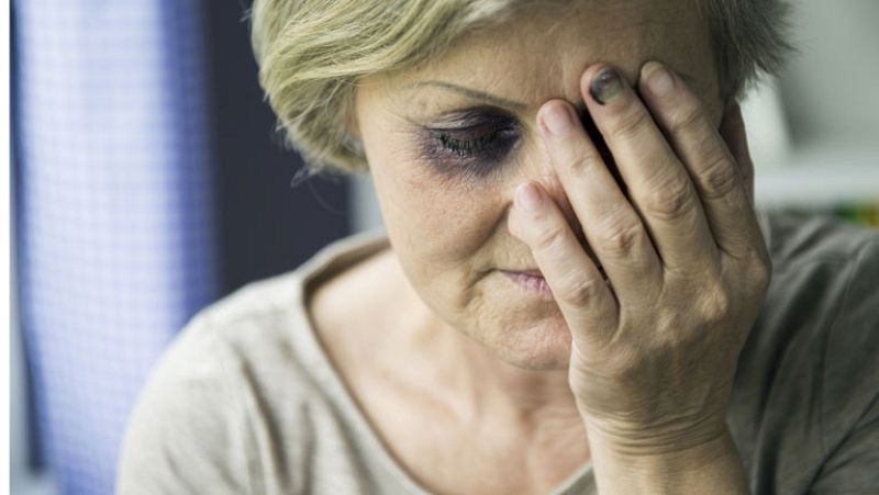 Uno de cada tres españoles se muestra tolerante con algunos tipos de violencia de género