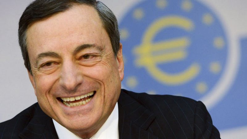 Draghi baja los tipos hasta el mínimo del 0,15% y da más liquidez para que llegue a la economía real