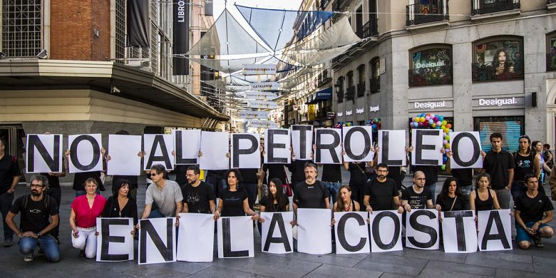 ONG ambientales protestan en Madrid contra las prospecciones petrolíferas