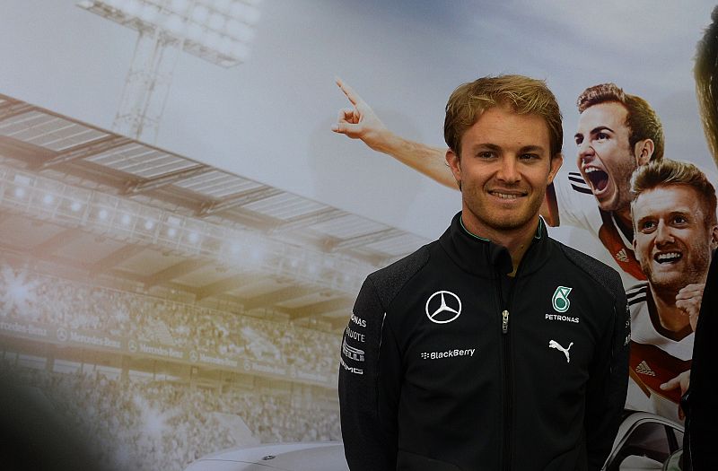 Rosberg: "Mi relación con Hamilton es más difícil, pero no diferente"