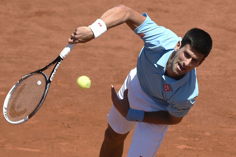 Djokovic vence a Gulbis y se cita con Nadal en la final de Roland Garros