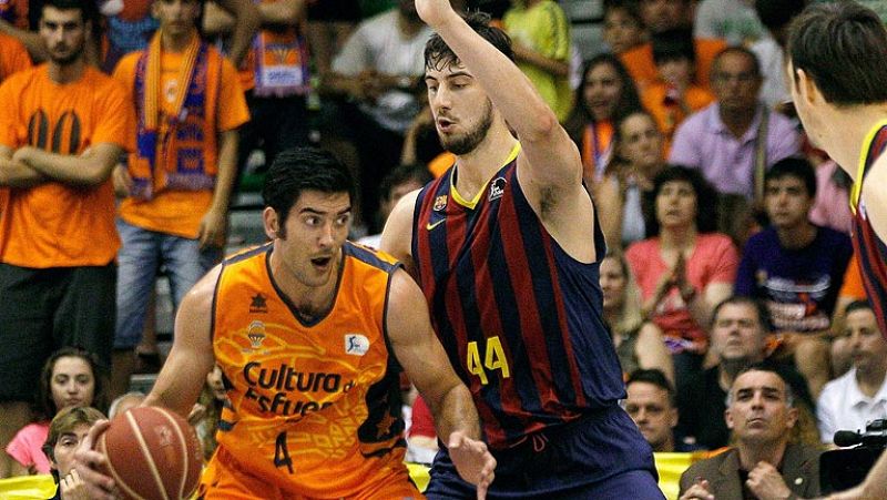 Una canasta de Tomic pone al Barça a un paso de la final de la ACB