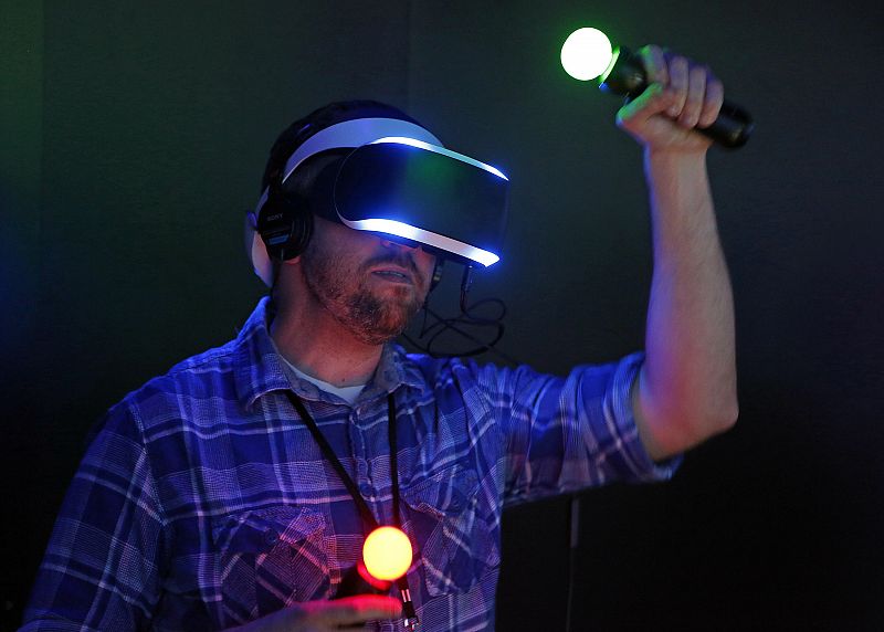 El casco de realidad virtual 'Project Morpheus' de Sony llegará "como pronto" en 2015
