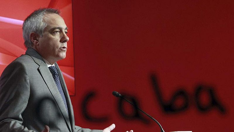 Navarro dimite como líder del PSC ante la "necesidad" de "introducir cambios" en el partido