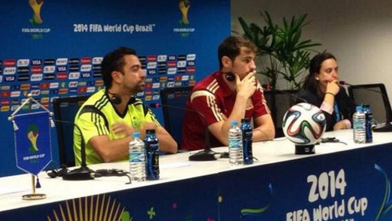 Xavi y Casillas apelan a la "humildad" y a ser "fieles" a su estilo para llegar lejos en Brasil