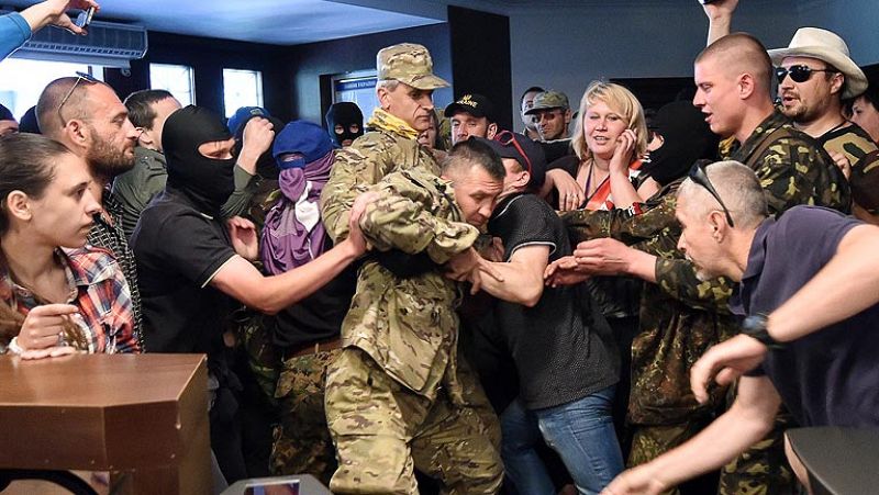 Mueren 40 prorrusos en Donetsk, según Kiev, y el Ejército ucraniano recupera posiciones