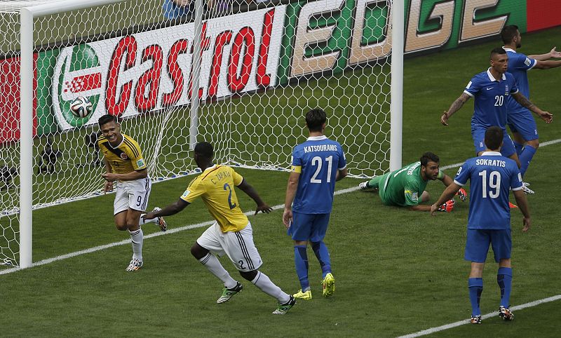 Colombia comienza con una importante victoria ante una descuidada Grecia