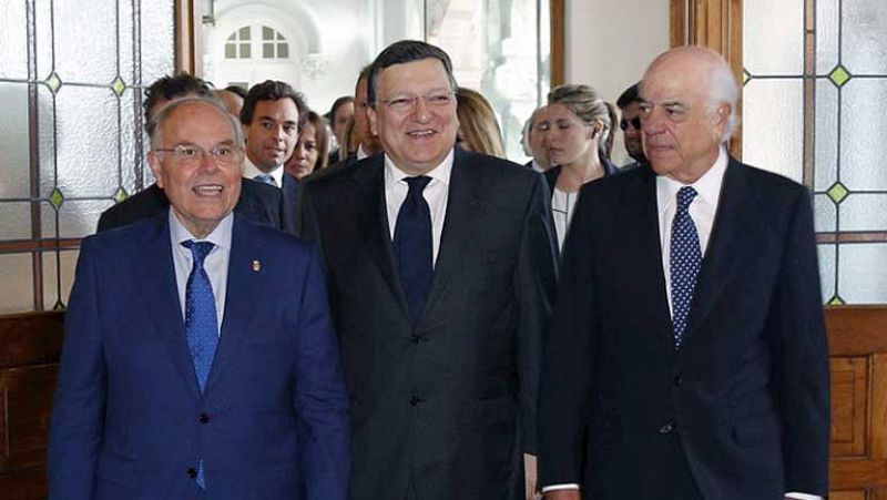 Barroso apunta a "errores" en la supervisión bancaria como origen de la crisis en España