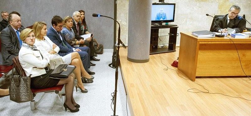 Hacienda cree que Bárcenas pagó a su abogado con dinero negro a través de su cuñada