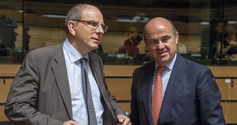 El Ecofin aprueba endurecer las reglas para evitar que las multinacionales eludan impuestos