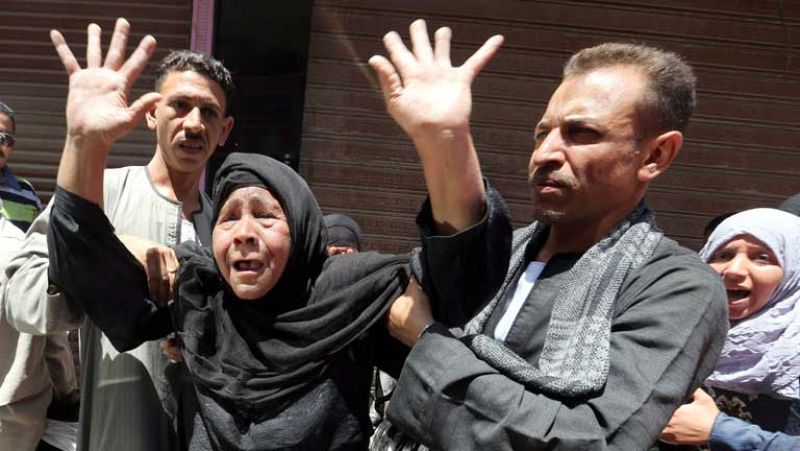 Confirman la pena de muerte para el líder de los Hermanos Musulmanes y otros 182 islamistas