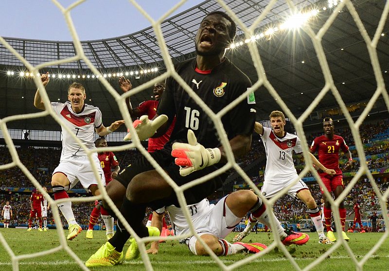 Ghana se queda a un paso de sacarle los colores a Alemania (2-2)