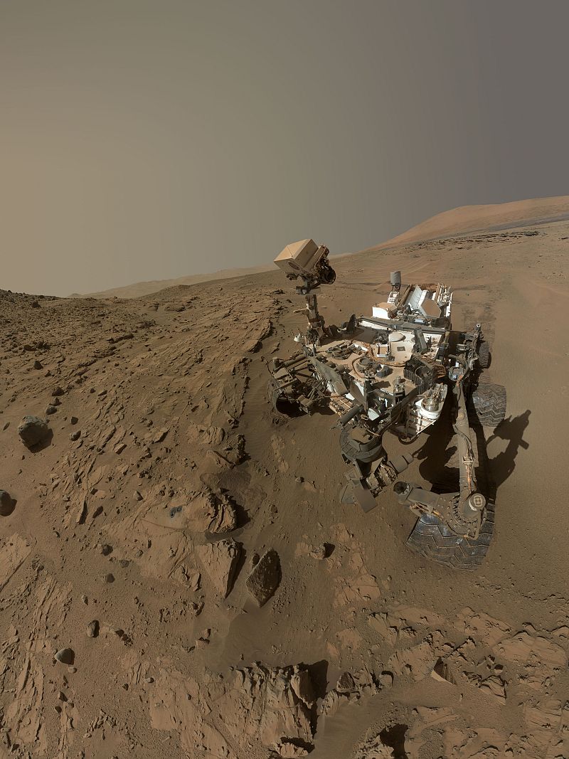 El robot Curiosity cumple su primer año marciano sobre unos antiguos glaciares
