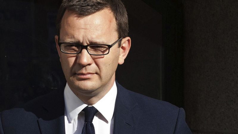 Rebekah Brooks absuelta y Andy Coulson culpable por las escuchas del 'News of the World'