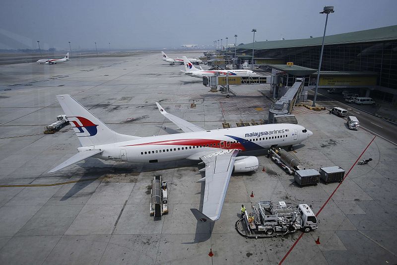 La falta de oxígeno pudo causar la muerte de la tripulación y los pasajeros del vuelo de MH370