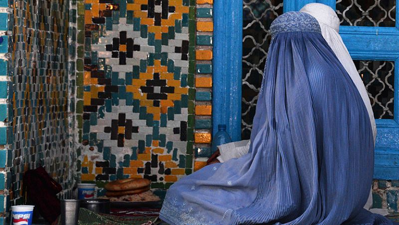 El Tribunal de Derechos Humanos respalda la ley francesa que prohíbe llevar el burka en público