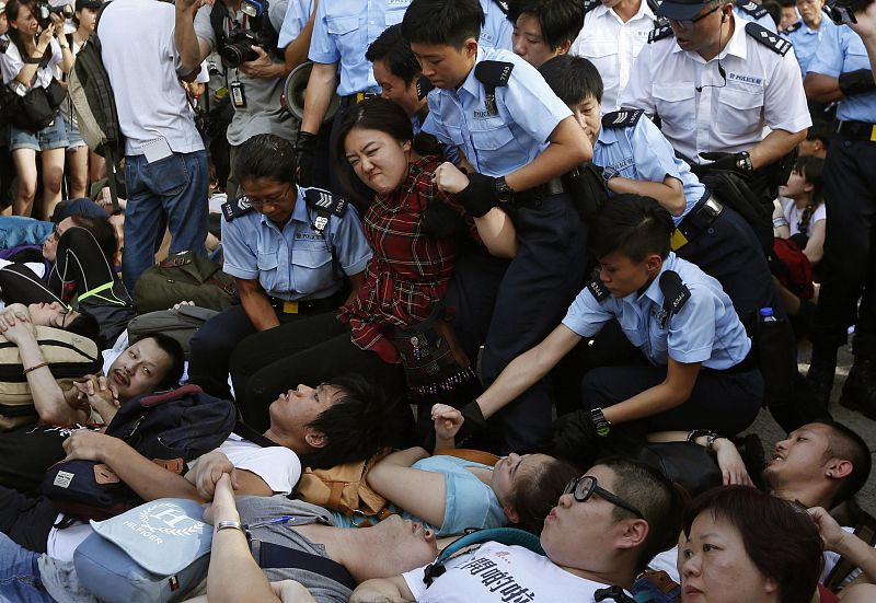 La Policía detiene a más de 500 personas tras las manifestaciones en Hong Kong