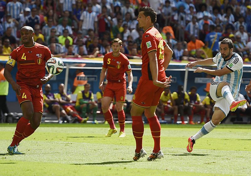 Argentina impone su oficio ante Bélgica y pasa a semifinales